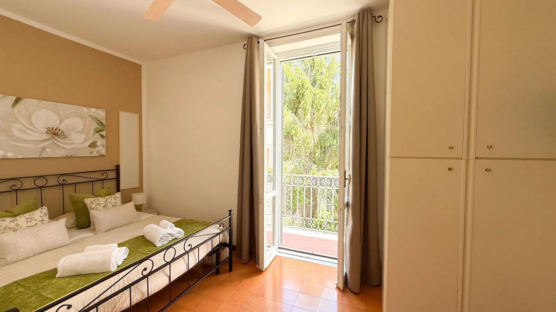 New! St Peter Roman Holidays 1953 Apartment Rome